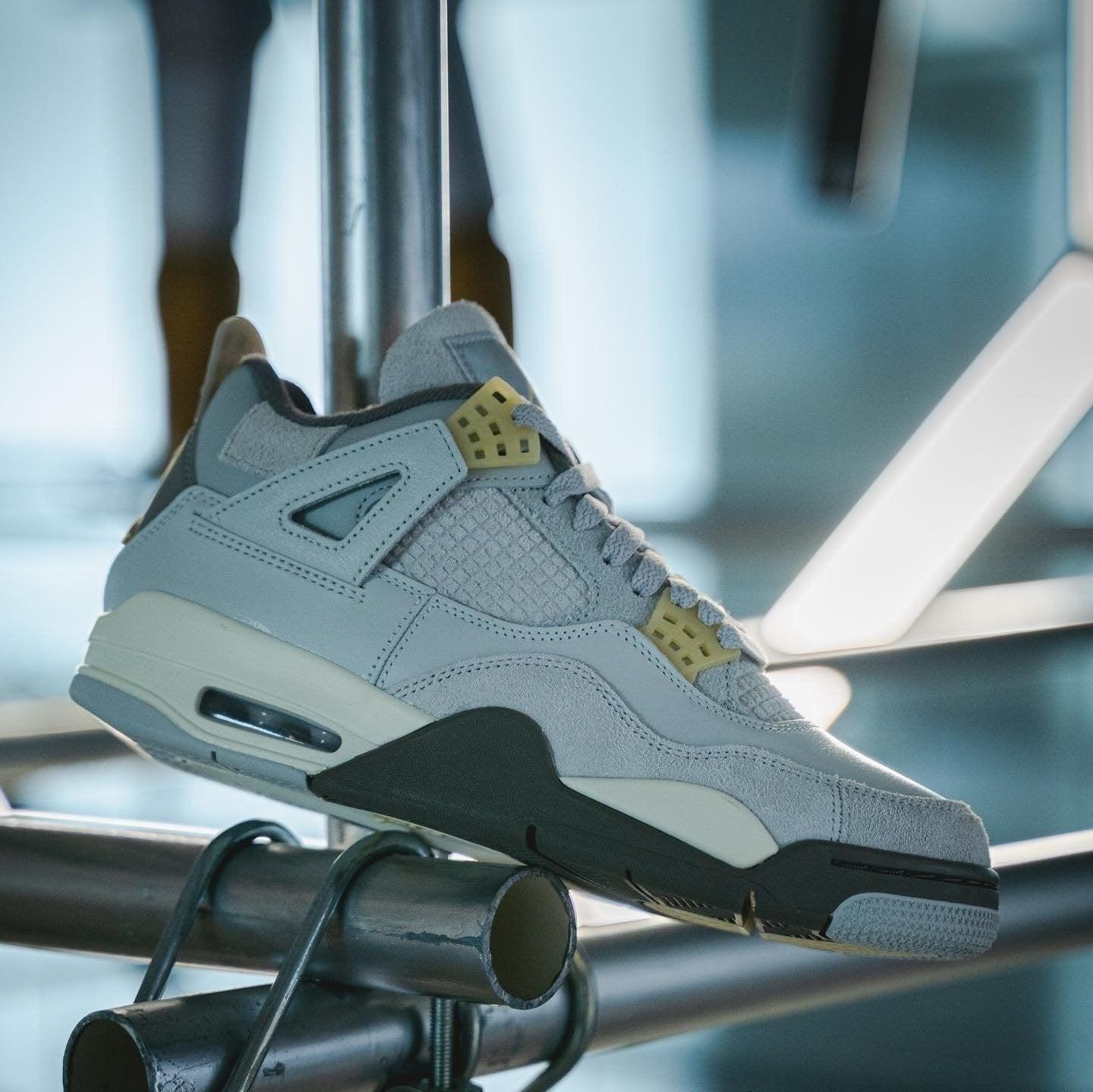 Jordan 4 SE