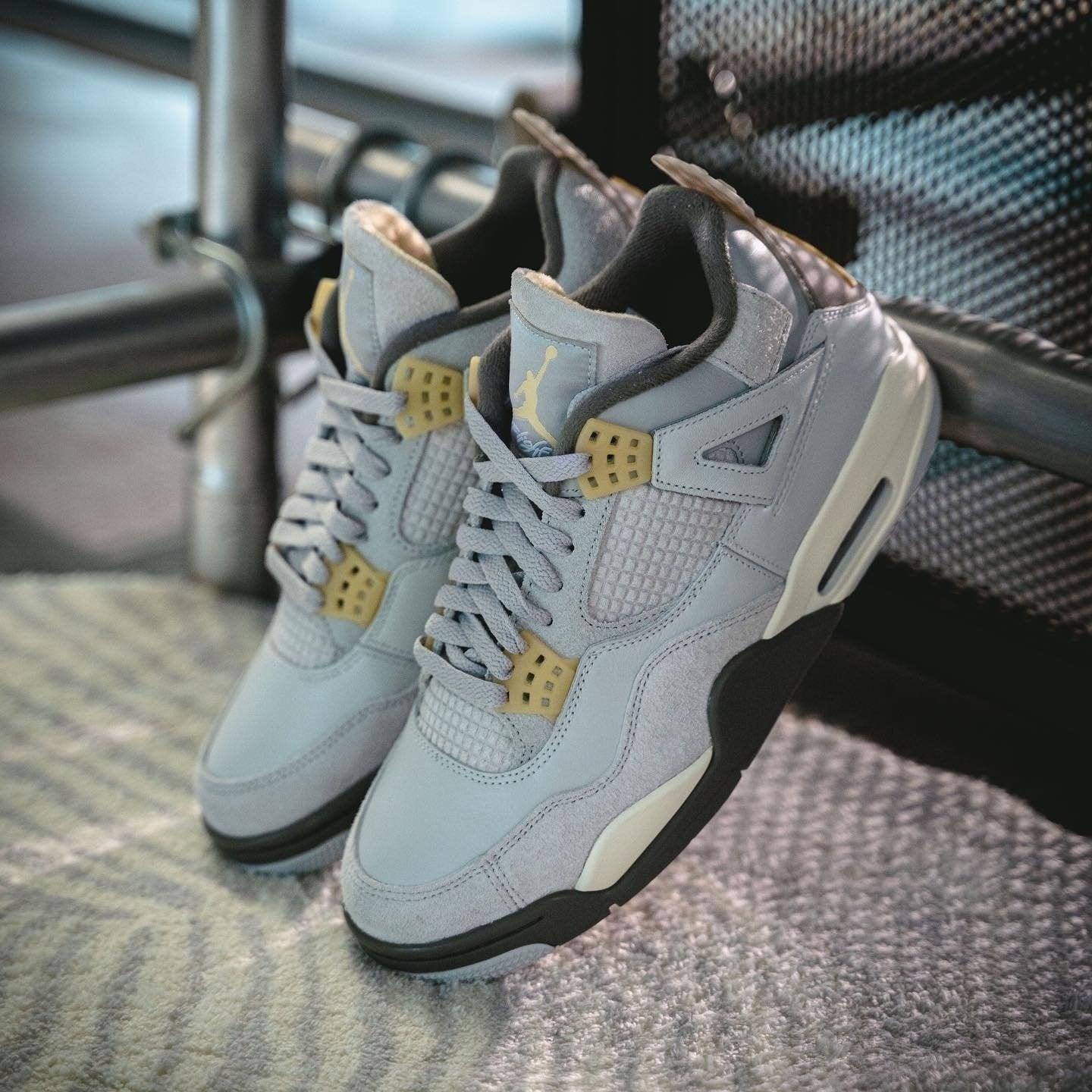 Jordan 4 SE